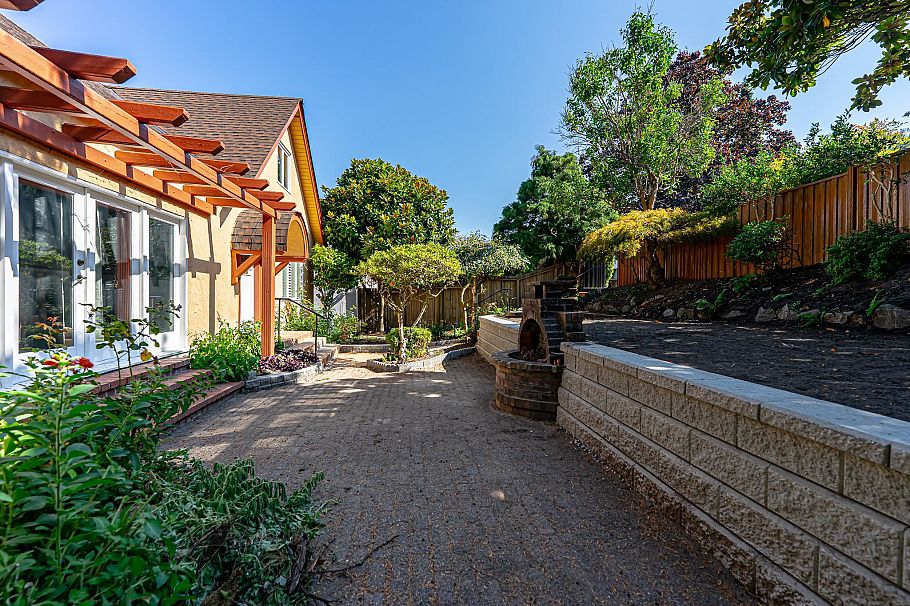 4327 Locarno Crescent Vancouver, BC - 4