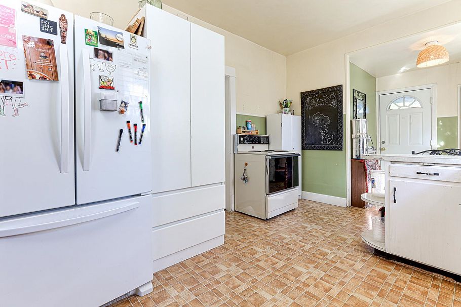 333 E 13th Avenue Vancouver, BC - 14