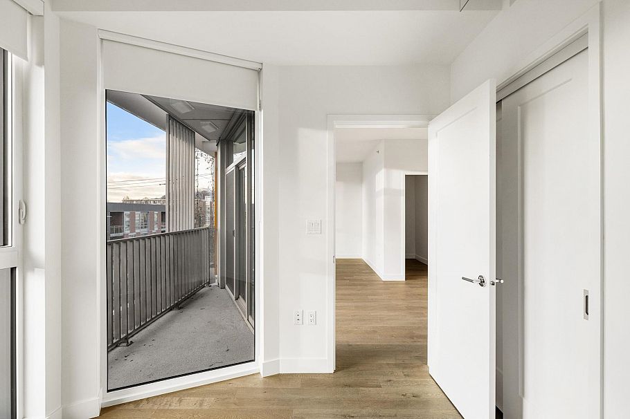 307 2888 Arbutus Street Vancouver, BC - 27