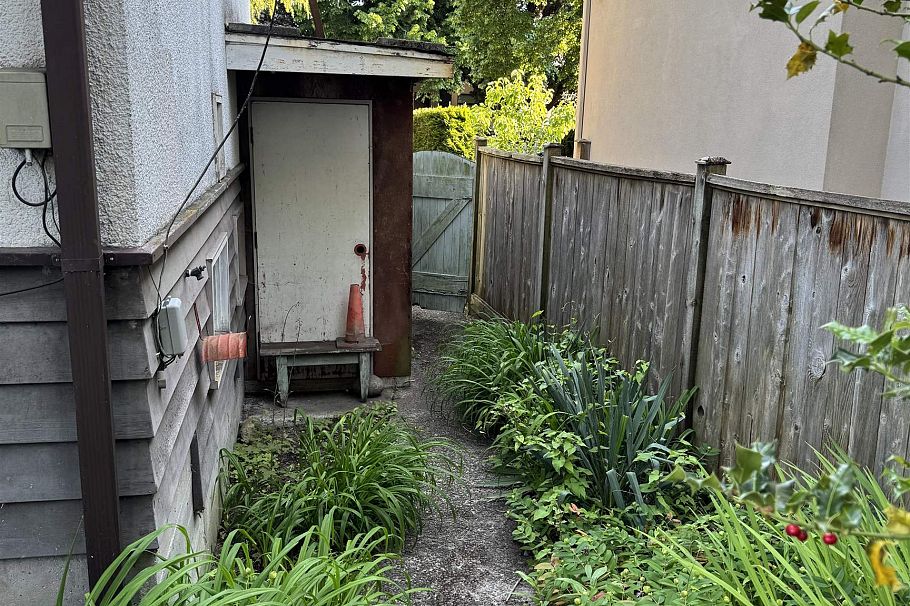 2511 Upland Drive Vancouver, BC - 4