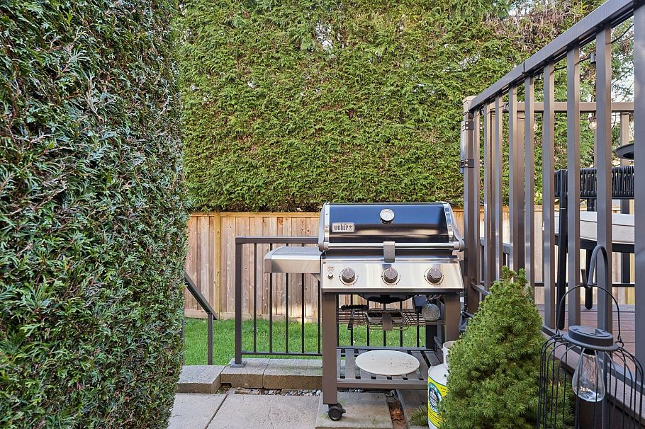 5 1550 Larkhall Crescent North Vancouver, BC - 32