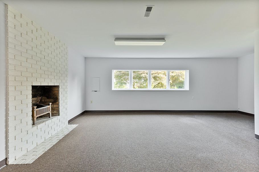 1063 Whitchurch Street North Vancouver, BC - 18