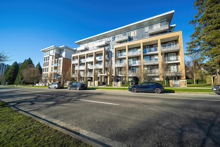 208 6933 Cambie Street Vancouver, BC - 1