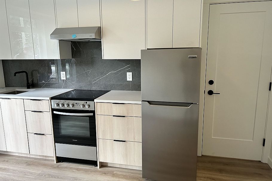 6 237 Ridgeway Avenue North Vancouver, BC - 24