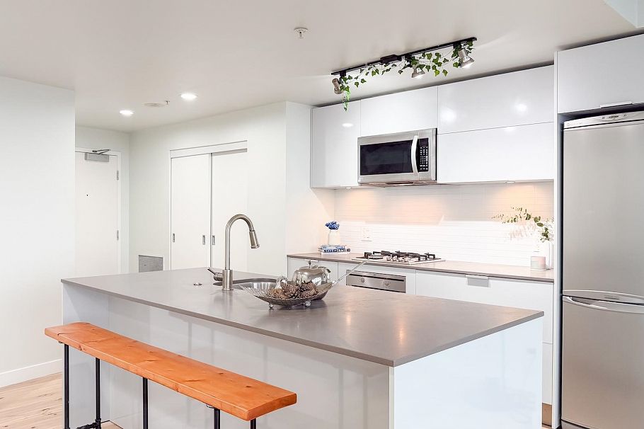 PH4 108 Cordova Street Vancouver, BC - 11