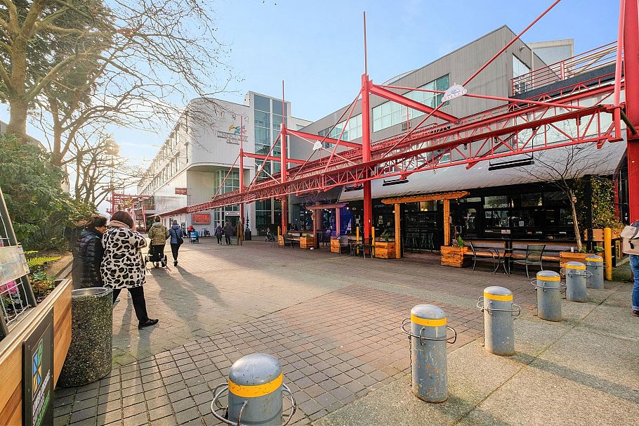 112 240 Mahon Avenue North Vancouver, BC - 24