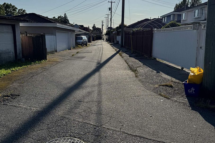 2511 Upland Drive Vancouver, BC - 20