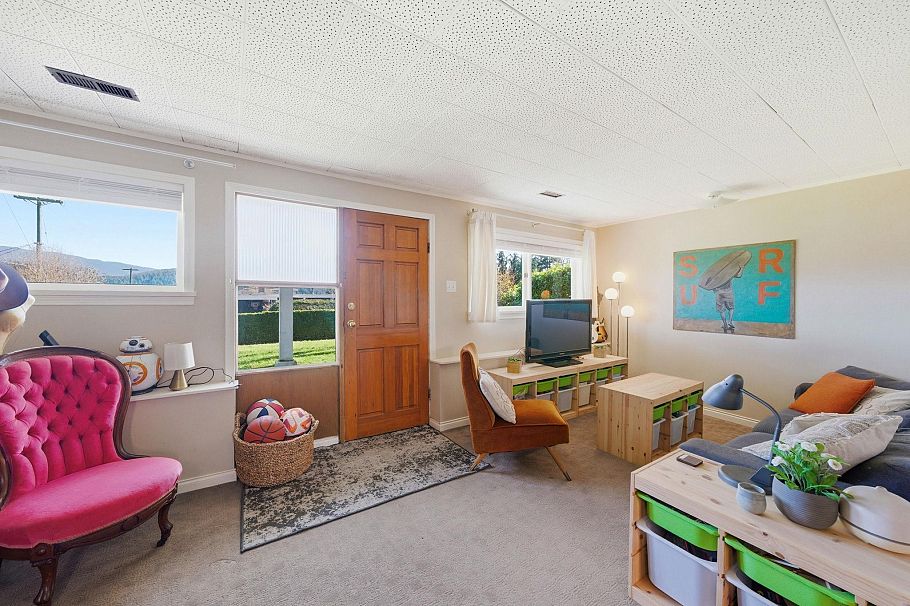 487 Roslyn Boulevard North Vancouver, BC - 22