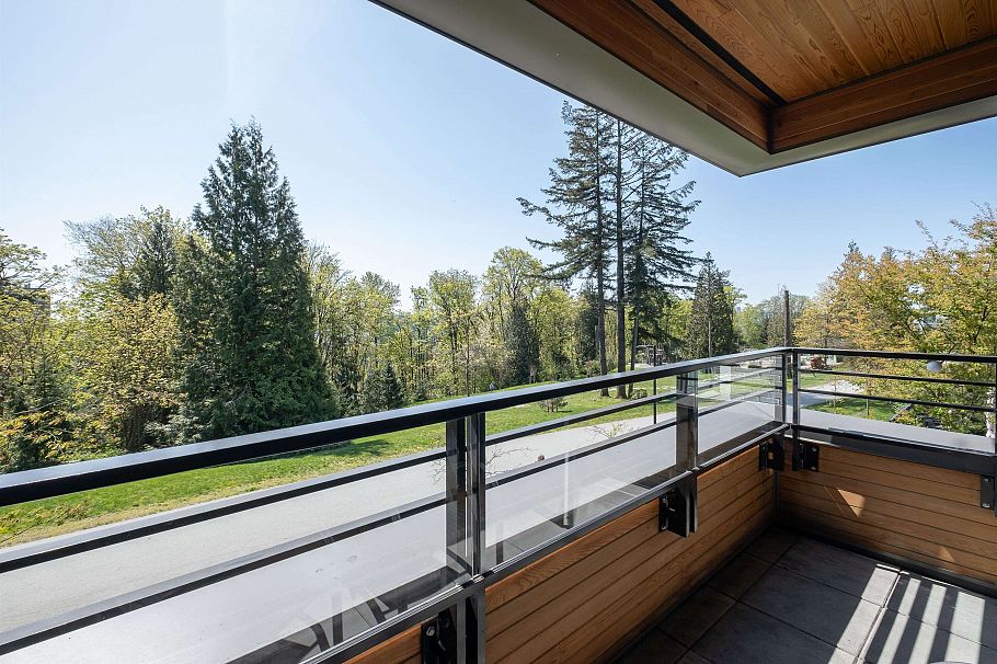 111 747 E 3rd Street North Vancouver, BC - 19