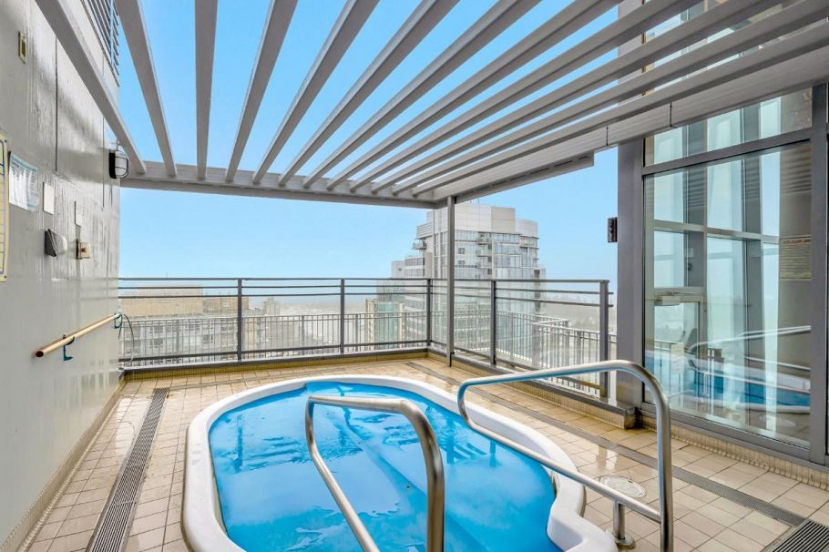 2305 1205 W Hastings Street Vancouver, BC - 6