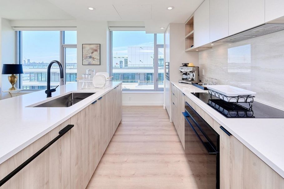 807 755 Harbourside Drive North Vancouver, BC - 17