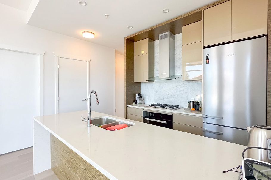 308 6733 Cambie Street Vancouver, BC - 8