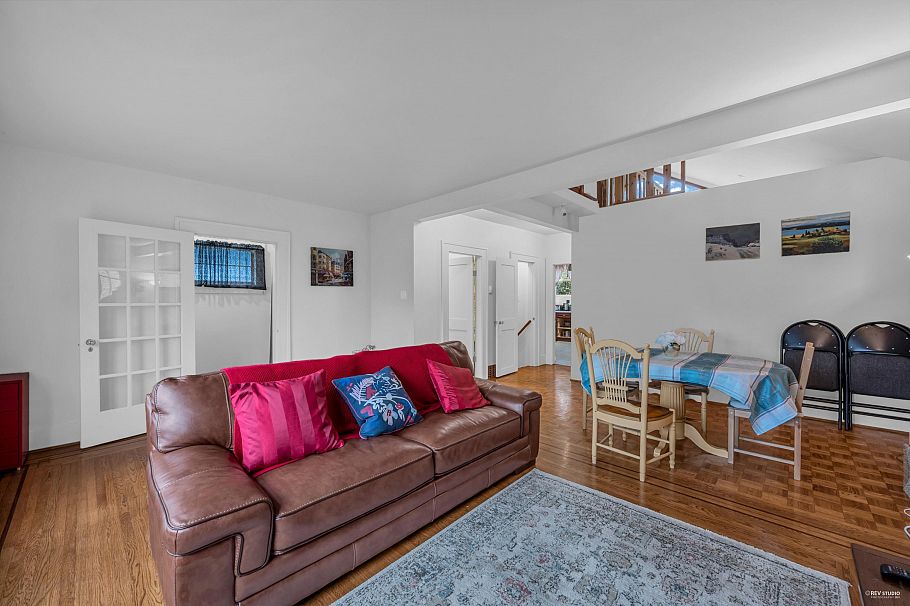 3174 W 10th Avenue Vancouver, BC - 6