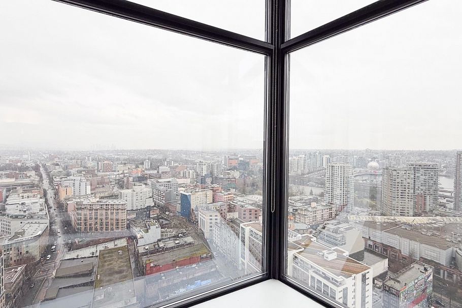 PH4 108 Cordova Street Vancouver, BC - 17