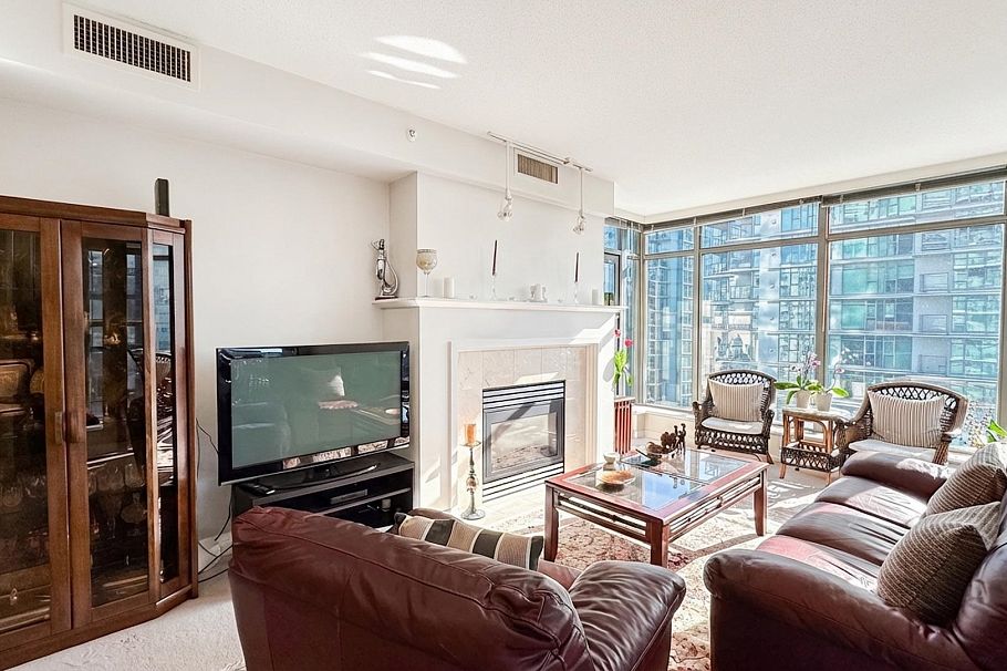 1004 1710 Bayshore Drive Vancouver, BC - 6