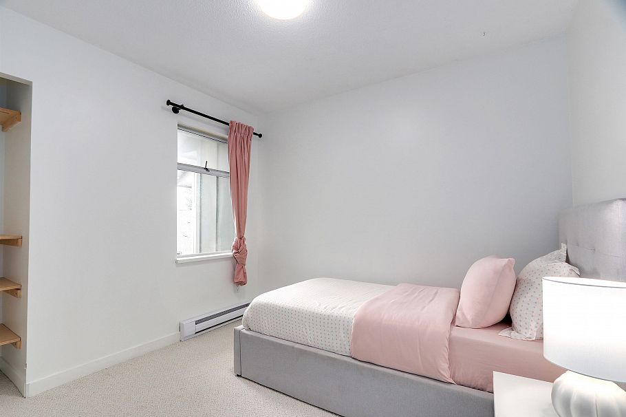 29 900 W 17th Street North Vancouver, BC - 24