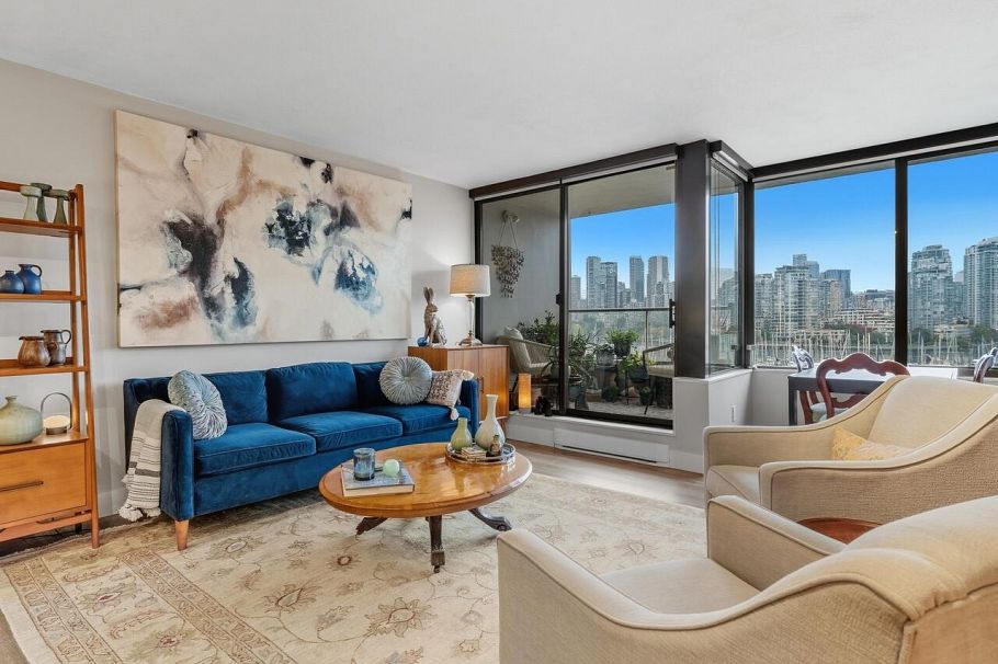 521 666 Leg In Boot Square Vancouver, BC - 6