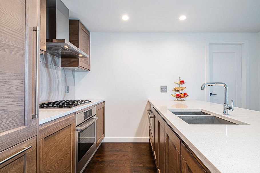 2001 5629 Birney Avenue Vancouver, BC - 14