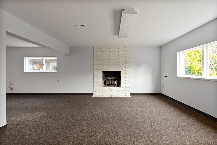 1063 Whitchurch Street North Vancouver, BC - 17