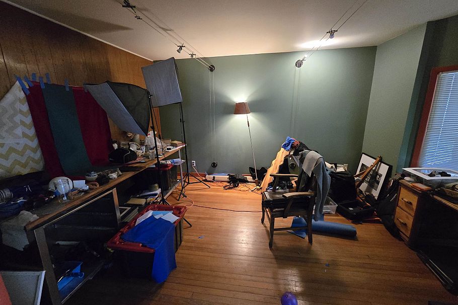 4212 Perry Street Vancouver, BC - 3