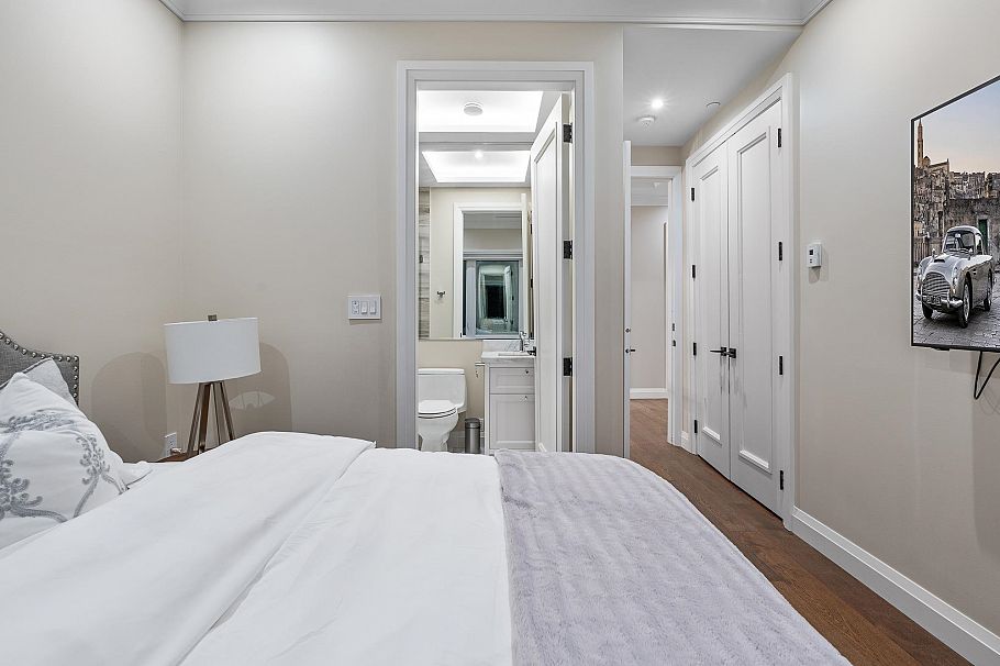 3708 W 35th Avenue Vancouver, BC - 21