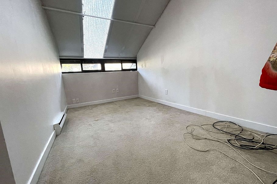 8132 Laval Place Vancouver, BC - 23