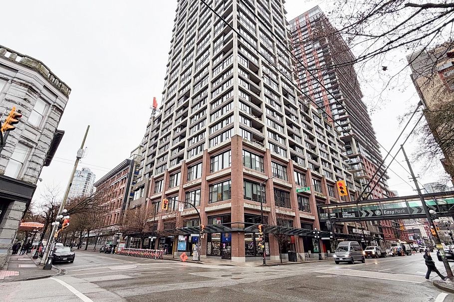 PH4 108 Cordova Street Vancouver, BC - 2