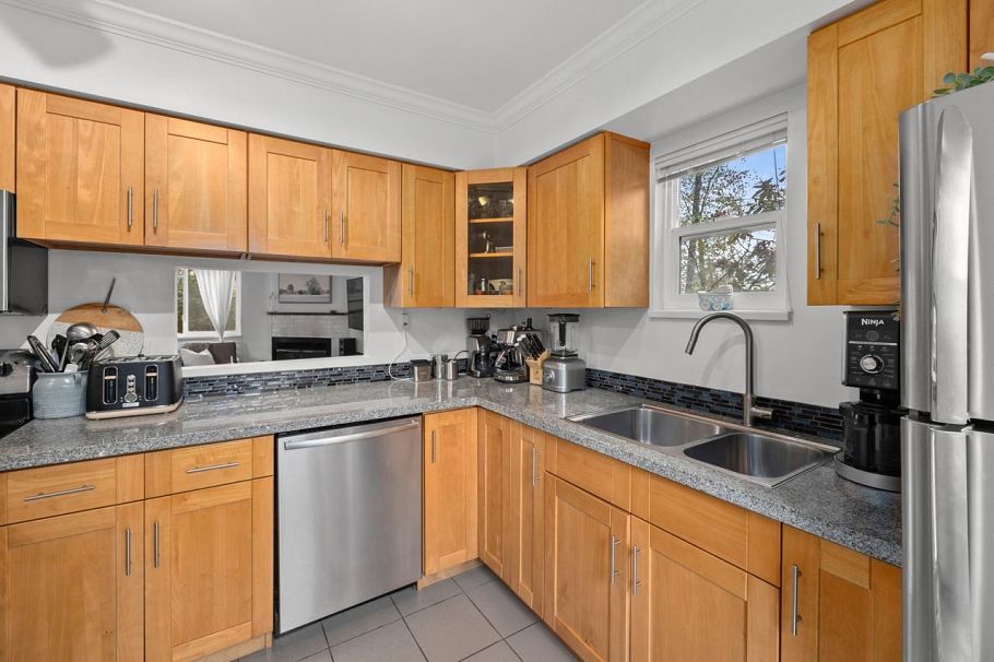 3066 Smith Avenue Burnaby, BC - 10