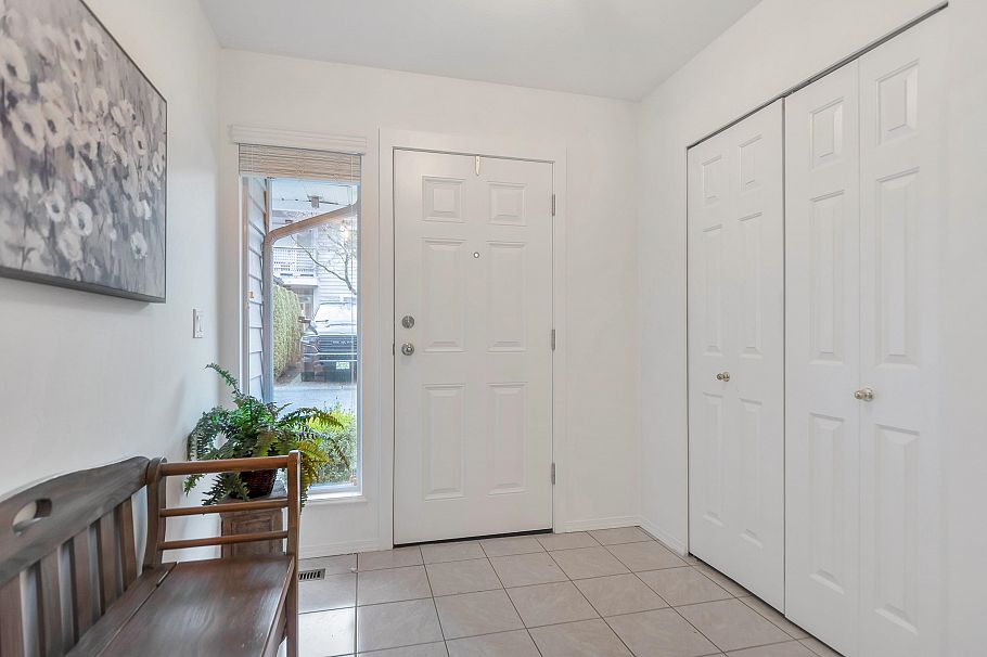 12 3634 Garibaldi Drive North Vancouver, BC - 21