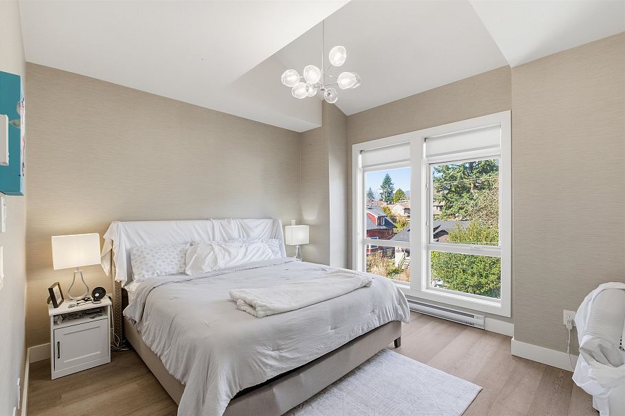 1 115 W Queens Road North Vancouver, BC - 15