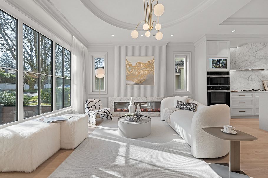 3581 W 19th Avenue Vancouver, BC - 2