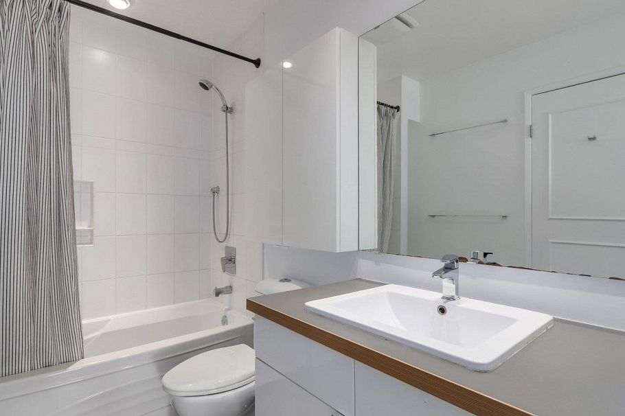 29 900 W 17th Street North Vancouver, BC - 25