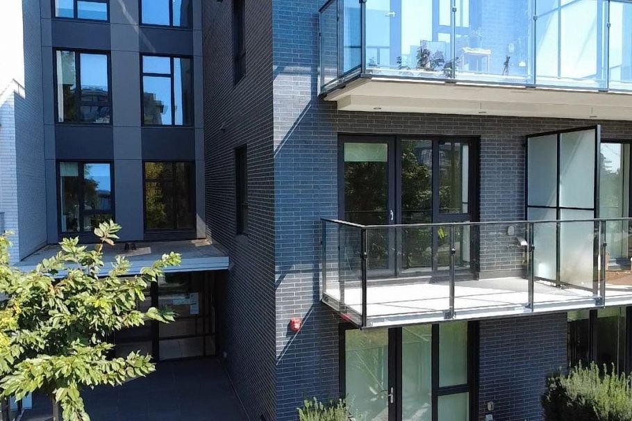 210 5168 Cambie Street Vancouver, BC - 14