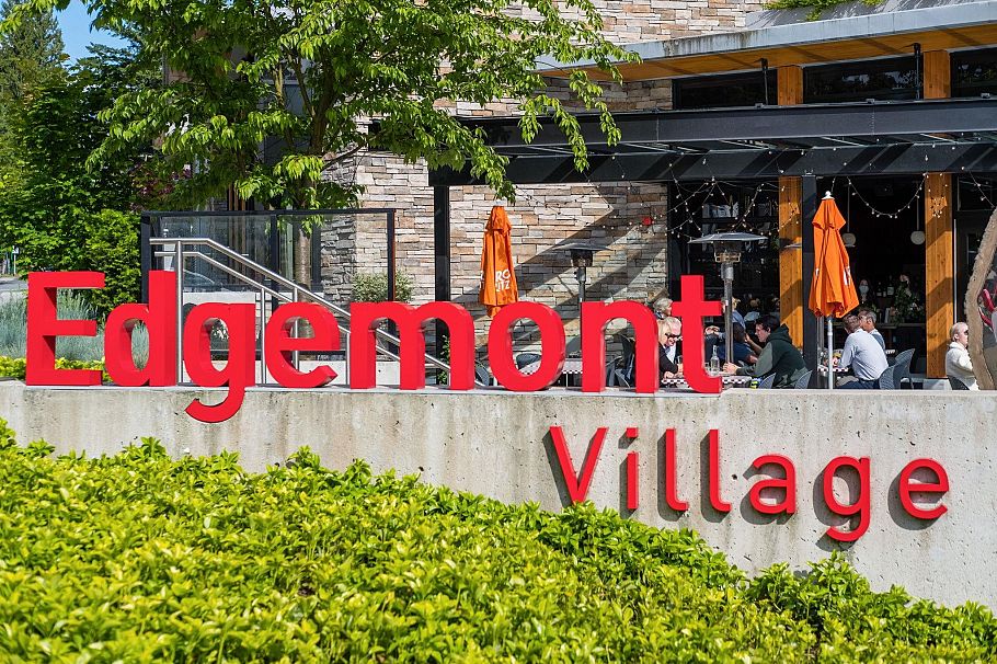 5709 Owl Court North Vancouver, BC - 32