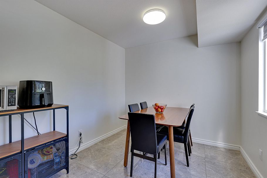 76 3437 E 49th Avenue Vancouver, BC - 15