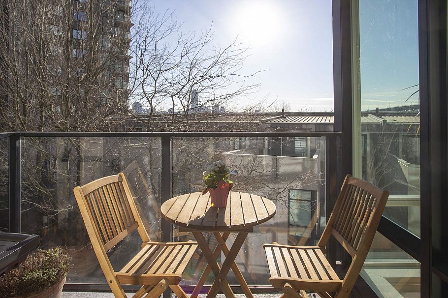 302 1438 Richards Street Vancouver, BC - 7