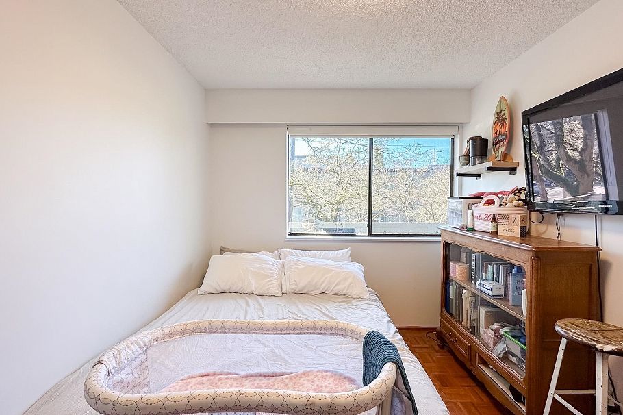 202 2080 Maple Street Vancouver, BC - 11