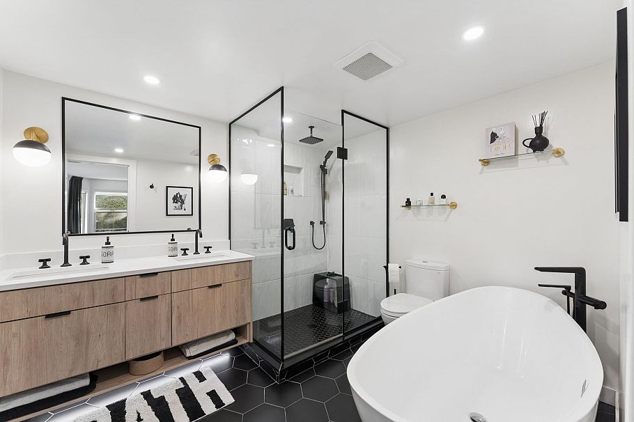 5 1550 Larkhall Crescent North Vancouver, BC - 19