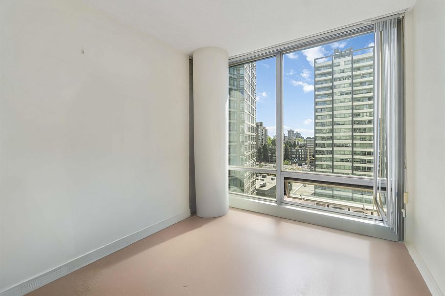 1408 1288 W Georgia Street Vancouver, BC - 13