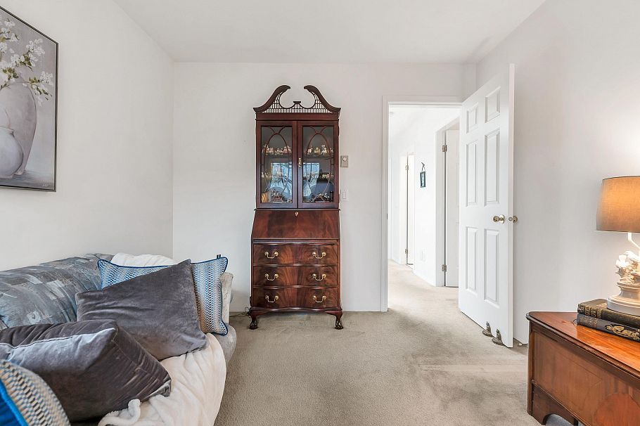 12 3634 Garibaldi Drive North Vancouver, BC - 28