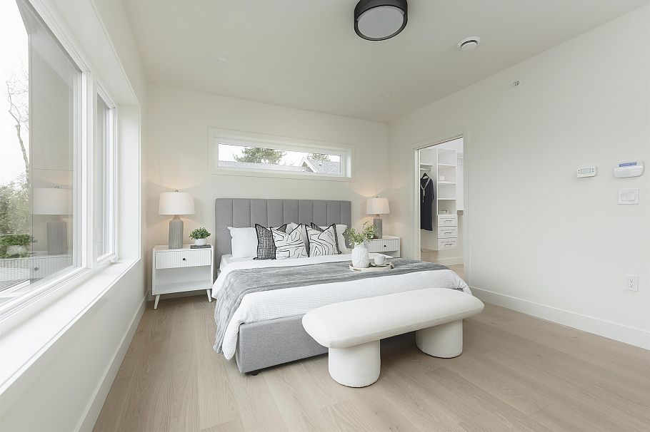 2 735 E 10th Avenue Vancouver, BC - 17