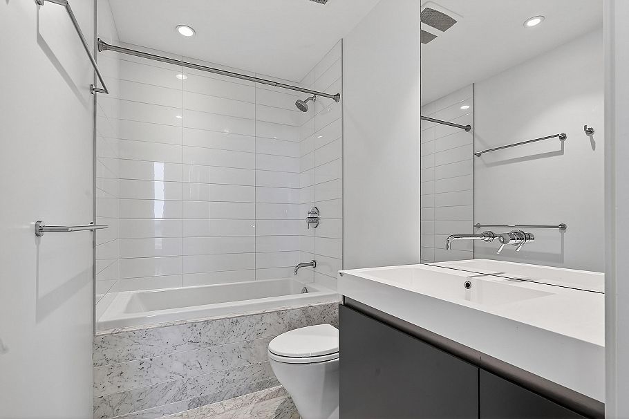 512 133 E 8th Avenue Vancouver, BC - 24