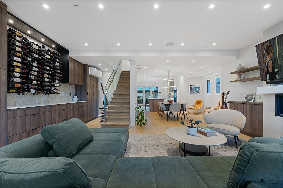 2142 W 1st Avenue Vancouver, BC - 6