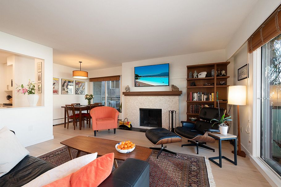 212 2255 York Avenue Vancouver, BC - 4