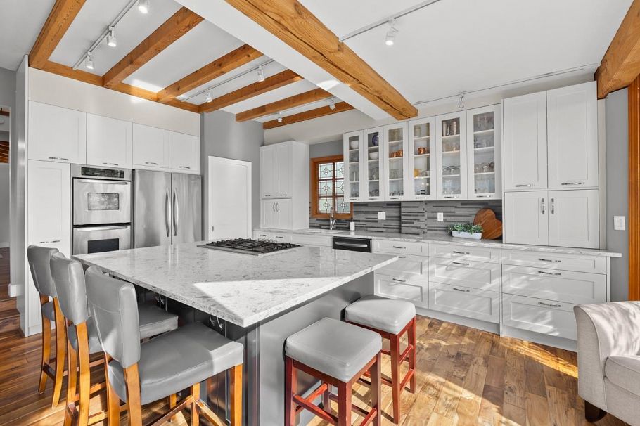 145 E Kensington Road North Vancouver, BC - 15