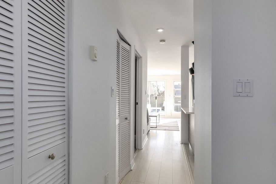 29 900 W 17th Street North Vancouver, BC - 15