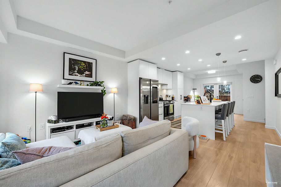 162 565 E 2nd Street North Vancouver, BC - 7