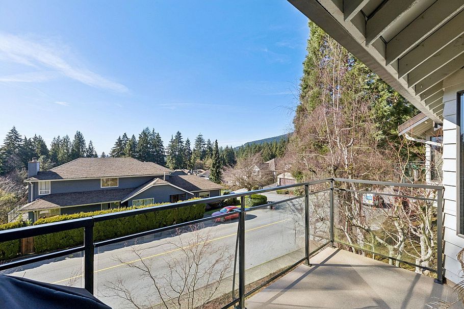 5709 Owl Court North Vancouver, BC - 27