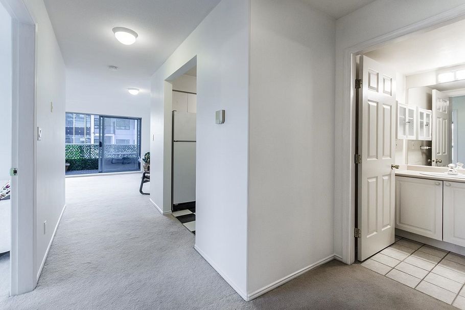 206 1085 W 17th Street North Vancouver, BC - 20