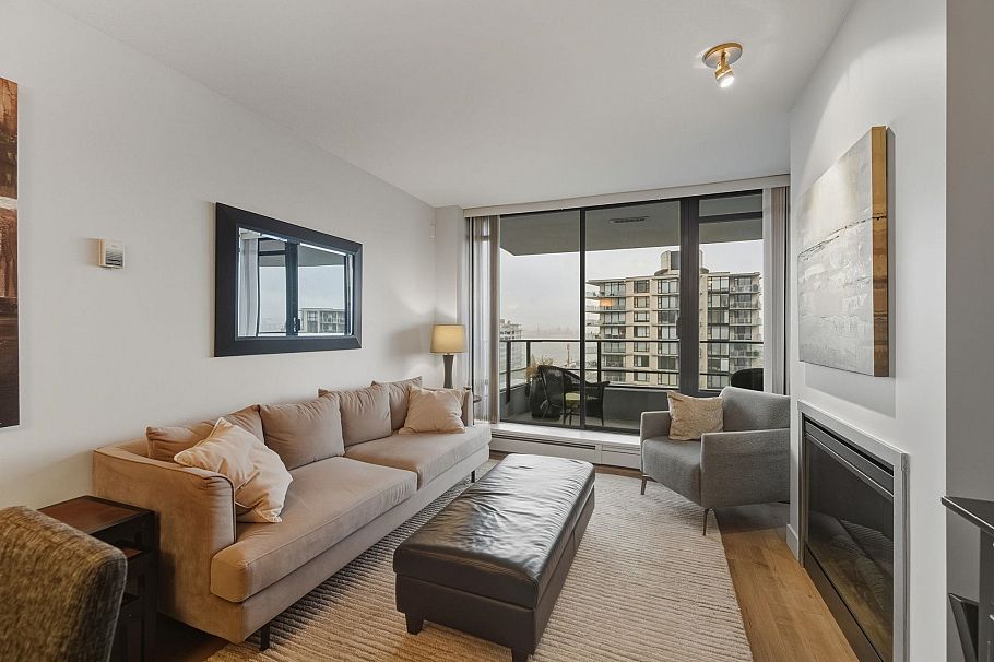 1102 151 W 2nd Street North Vancouver, BC - 2